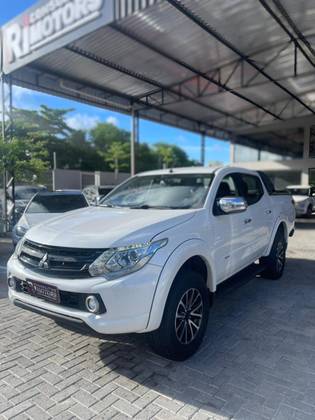 MITSUBISHI L200 TRITON 2.4 16V TURBO DIESEL SPORT HPE-S CD 4P 4X4 AUTOMÁTICO